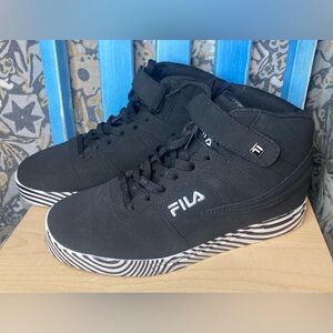 FILA Tennis shoes